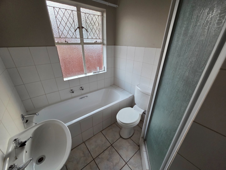 2 Bedroom Property for Sale in Kiepersol Free State